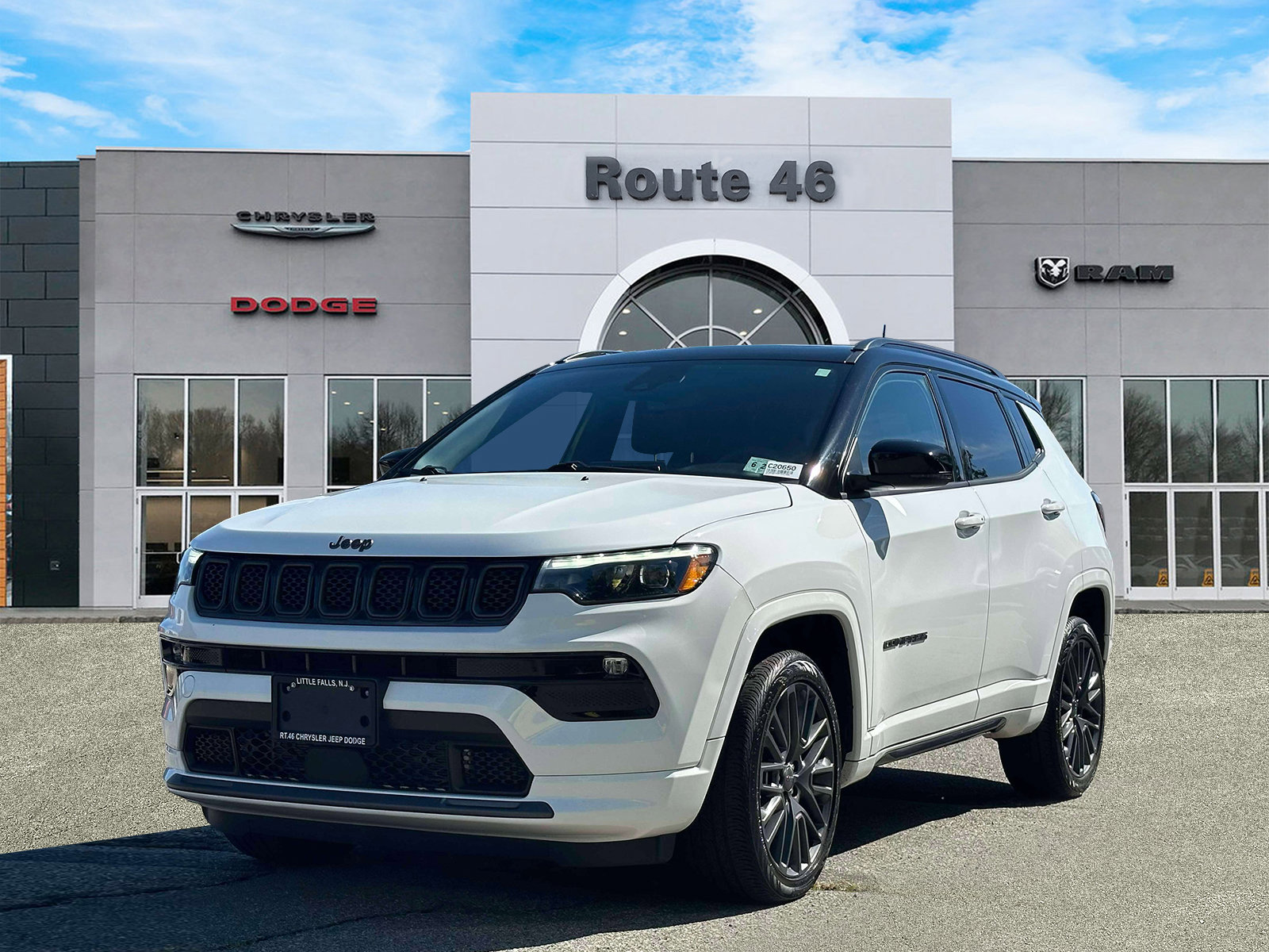 Used 2023 Jeep Compass High Altitude AWD/4WD image 2