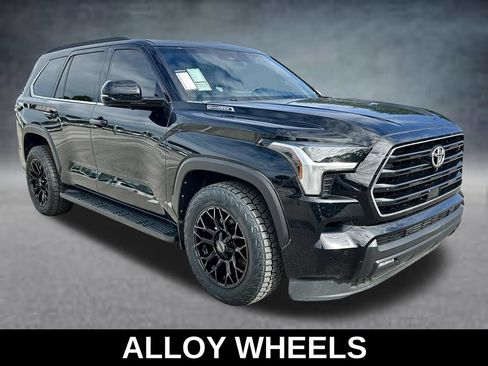 Used 2025 Toyota Sequoia SR5 AWD/4WD image 3