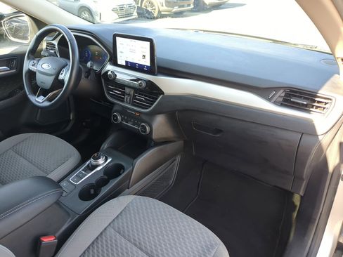 Used 2020 Ford Escape SE Sport image 34