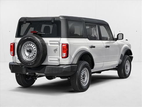 New 2026 Ford Bronco 4-Door AWD/4WD image 2