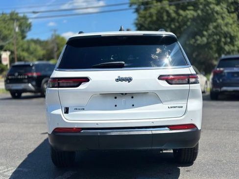 Used 2023 Jeep Grand Cherokee L Limited w/ Luxury Tech Group II AWD/4WD image 7