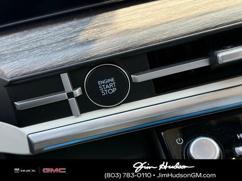 Used 2025 Hyundai Santa Fe Calligraphy FWD image 32