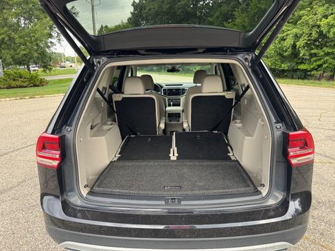 Used 2019 Volkswagen Atlas SE w/ Panoramic Sunroof Package AWD/4WD image 14