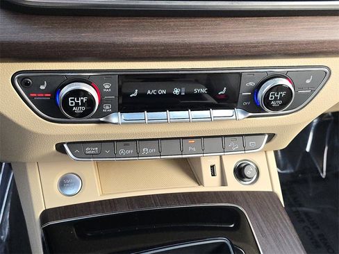 Certified 2023 Audi Q5 2.0T Premium w/ Convenience Package image 27