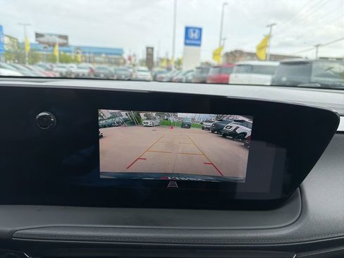 Used 2024 Buick Encore GX Sport Touring AWD/4WD image 25