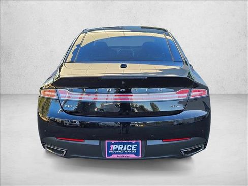 Used 2016 Lincoln MKZ w/ Technology Package image 6