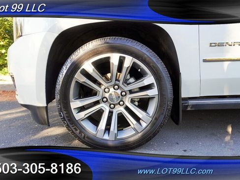 Used 2017 GMC Yukon Denali w/ Open Road Package AWD/4WD image 45