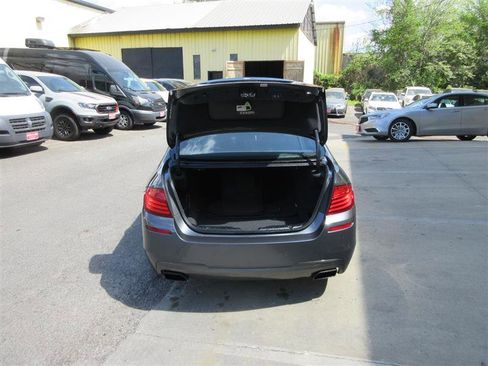 Used 2016 BMW 550i Sedan image 5