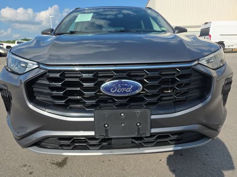 Used 2024 Ford Escape ST-Line AWD/4WD image 2