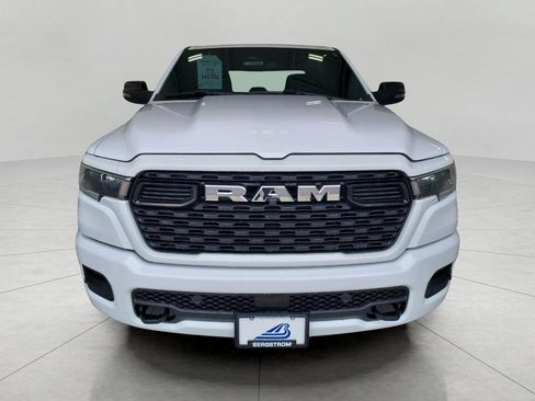 Used 2025 RAM 1500 Big Horn AWD/4WD image 5