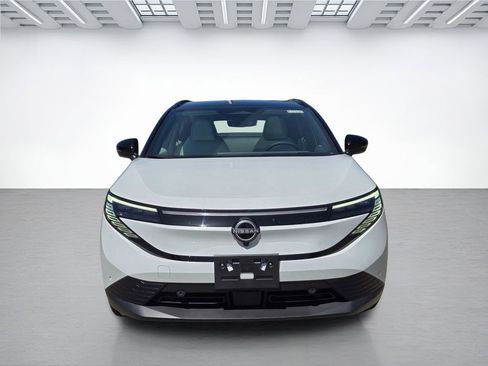 New 2026 Nissan Leaf Platinum+ w/ Illuminated Package FWD image 2