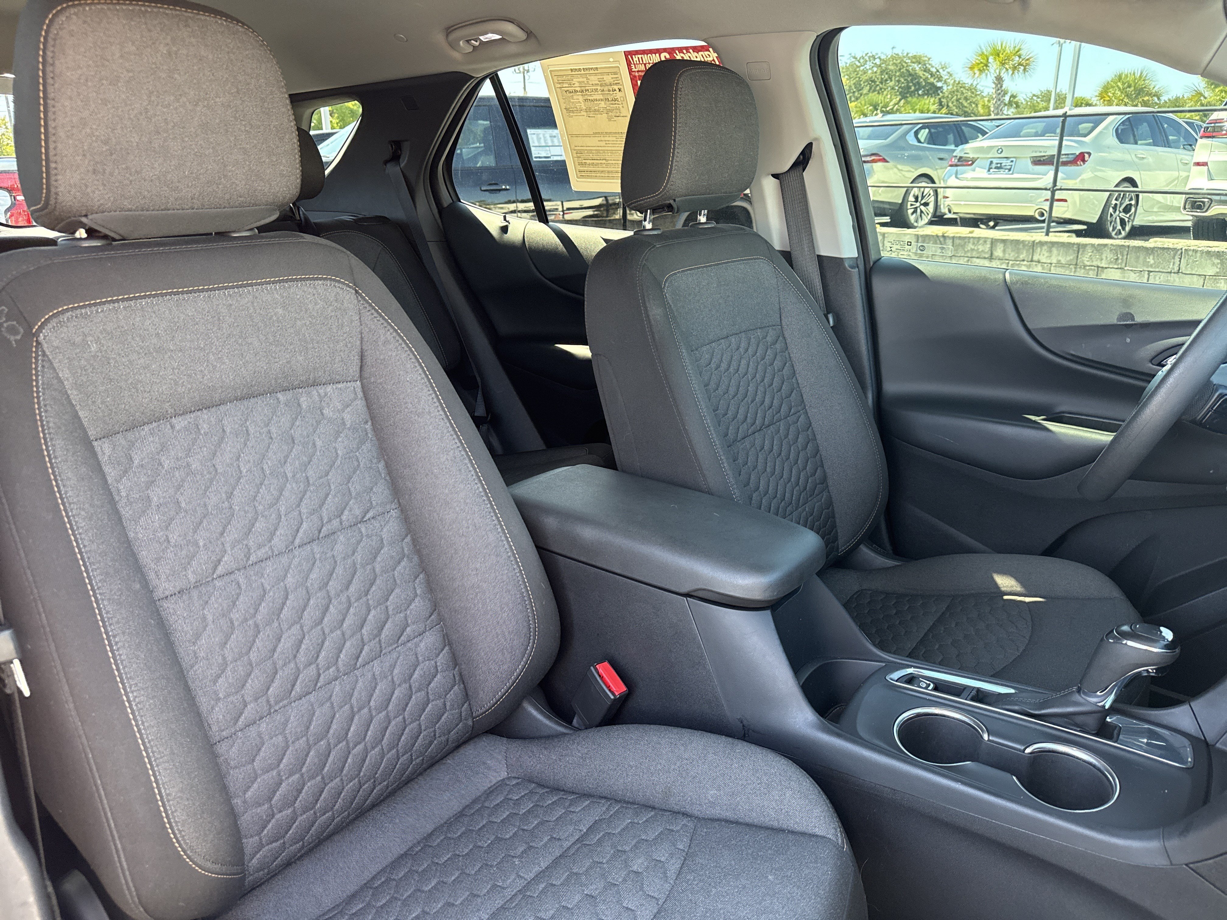 Used 2019 Chevrolet Equinox LT FWD image 31