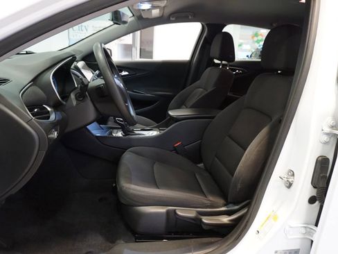 Certified 2022 Chevrolet Malibu LS image 10