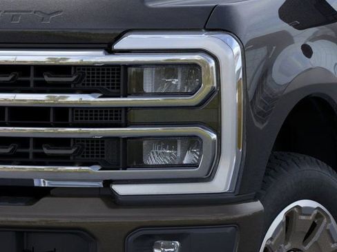 New 2025 Ford F350 King Ranch w/ FX4 Off-Road Package image 18