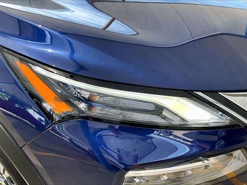 Used 2023 Nissan Rogue SV w/ SV Premium B Package image 28