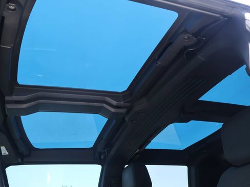 Used 2024 GMC Hummer EV 3X AWD/4WD image 43