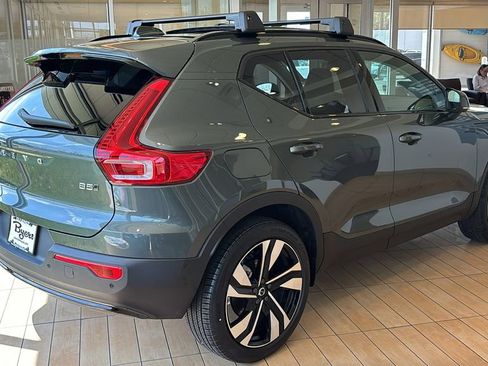 New 2026 Volvo XC40 B5 Plus w/ Protection Package Premier AWD/4WD image 28