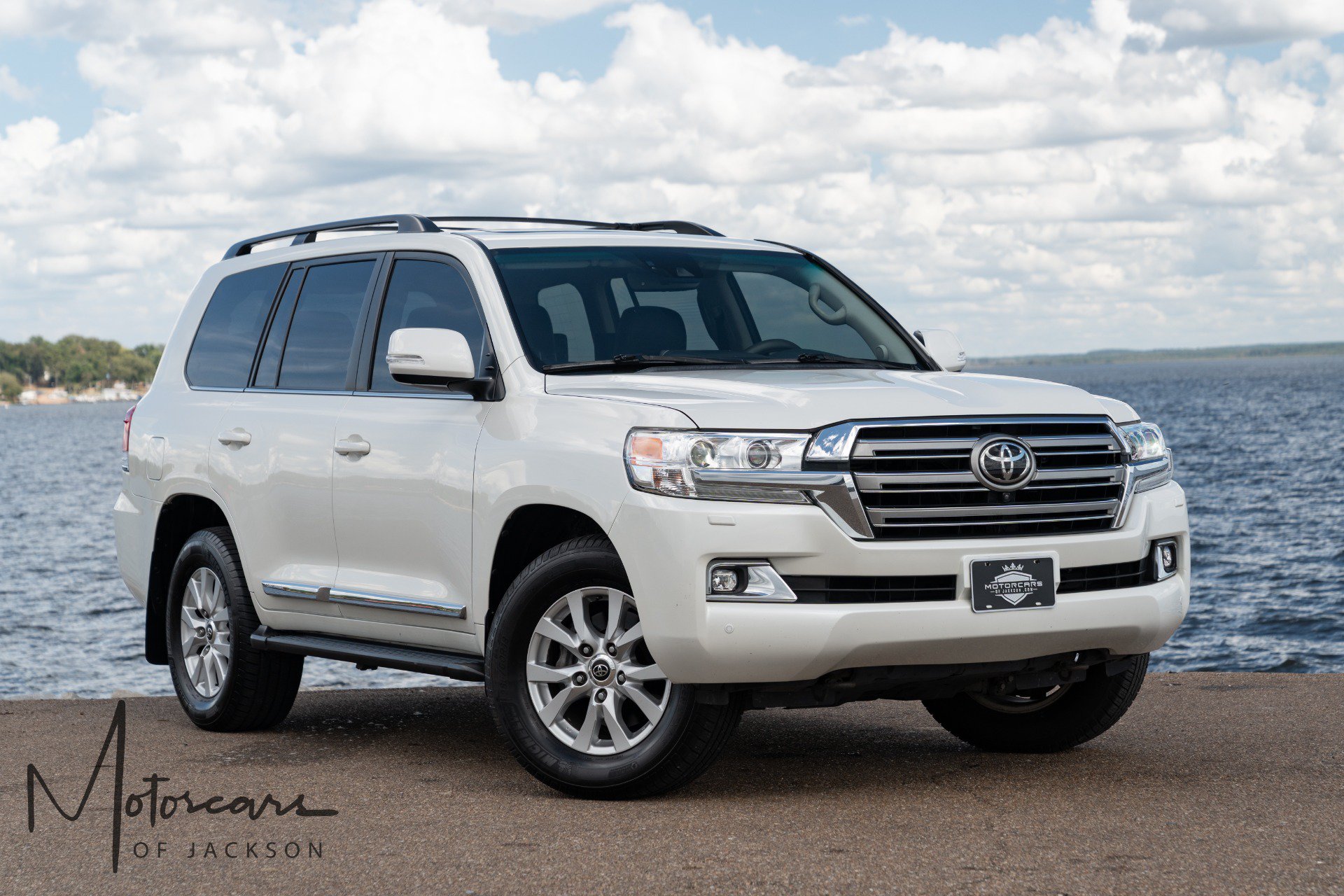Used 2017 Toyota Land Cruiser AWD/4WD image 29
