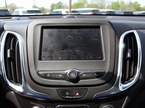 Used 2024 Chevrolet Equinox LT FWD image 28