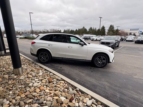 Certified 2026 Mercedes-Benz GLC 300 4MATIC image 4