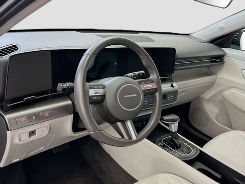 Used 2025 Hyundai Kona SEL AWD/4WD image 18