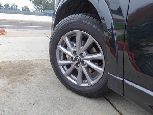 Certified 2025 MAZDA CX-5 AWD 2.5 S w/ Preferred Package image 8