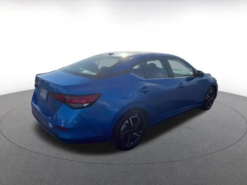 Used 2025 Nissan Sentra SV FWD image 14