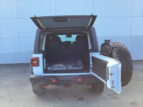 New 2026 Jeep Wrangler Unlimited Rubicon w/ Safety Group image 6