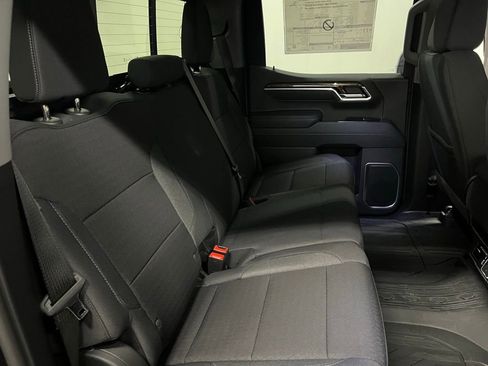 New 2026 GMC Sierra 1500 SLE w/ Preferred Package AWD/4WD image 35