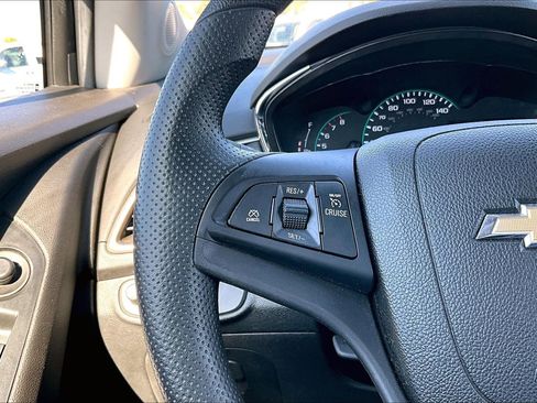 Used 2017 Chevrolet Trax LT AWD/4WD image 18