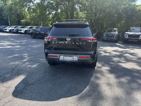 New 2026 Nissan Pathfinder SL AWD/4WD image 6