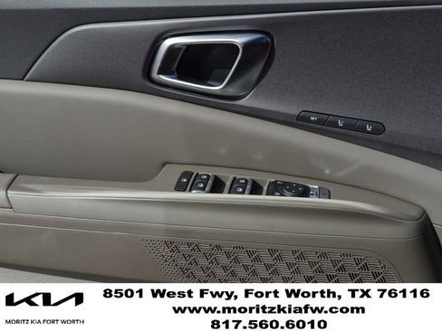 New 2026 Kia Carnival EX FWD image 17