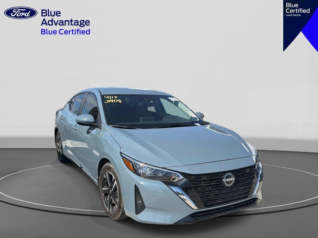 Used 2025 Nissan Sentra SV FWD image 4