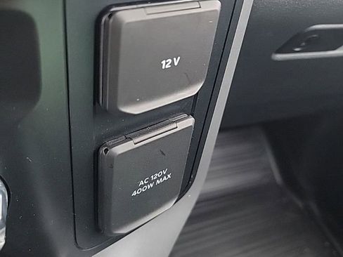 Certified 2022 Ford F150 Lariat w/ Equipment Group 502A High image 52