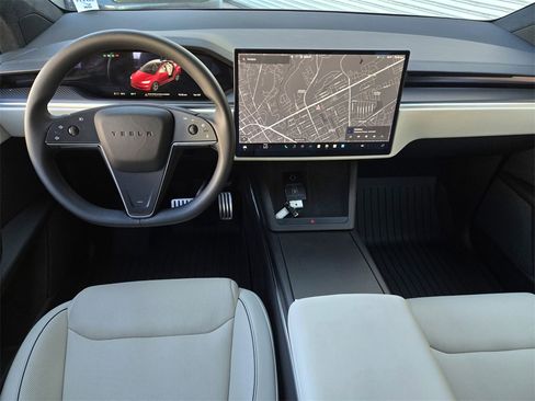 Used 2023 Tesla Model X Plaid image 19