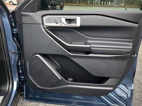 Used 2020 Ford Explorer Limited image 25