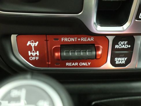 New 2026 Jeep Gladiator Rubicon AWD/4WD image 39