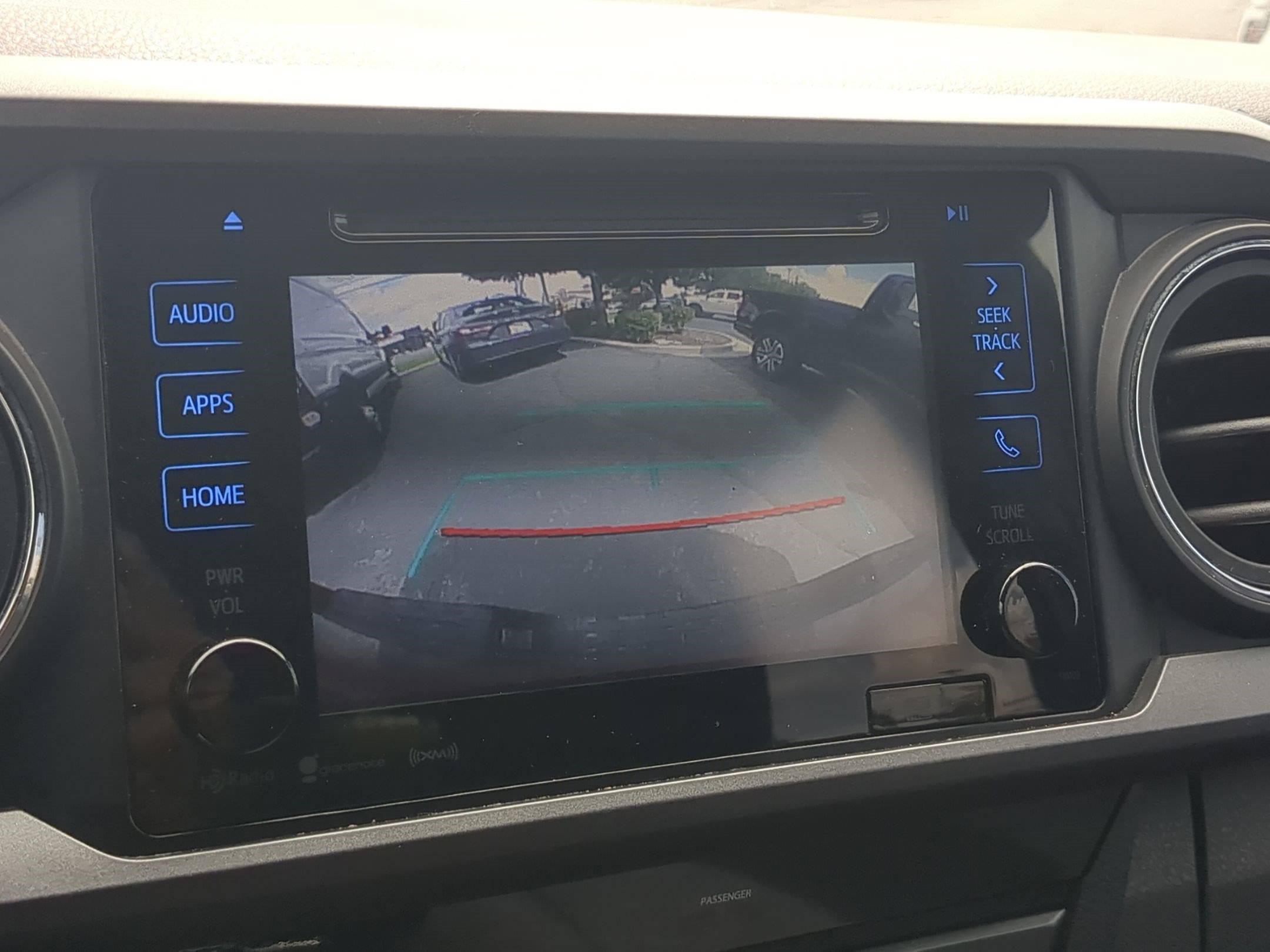Used 2017 Toyota Tacoma TRD Sport w/ Tow Package (A/T) AWD/4WD image 25