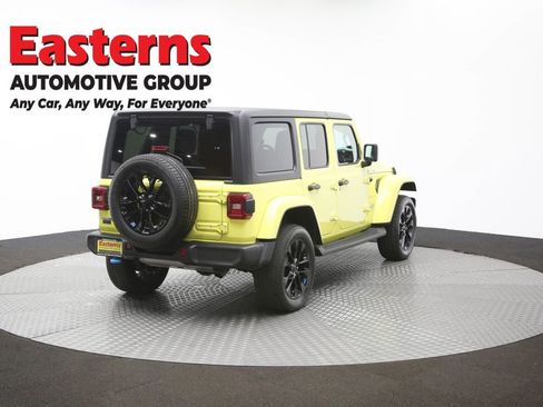 Used 2023 Jeep Wrangler Unlimited Sahara w/ Cold Weather Group image 43
