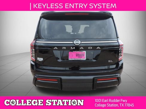 Used 2025 Nissan Armada SL RWD image 5