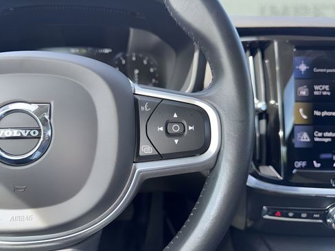 Used 2021 Volvo S60 T5 Momentum image 16