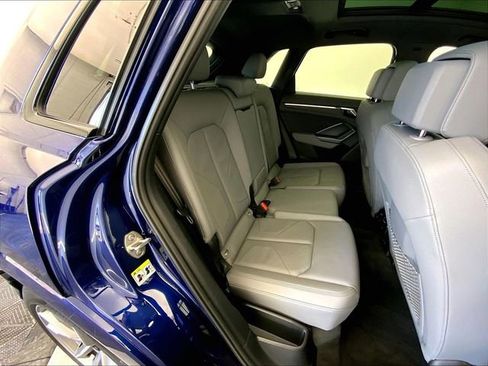 Certified 2025 Audi Q3 2.0T Premium w/ Convenience Package image 27