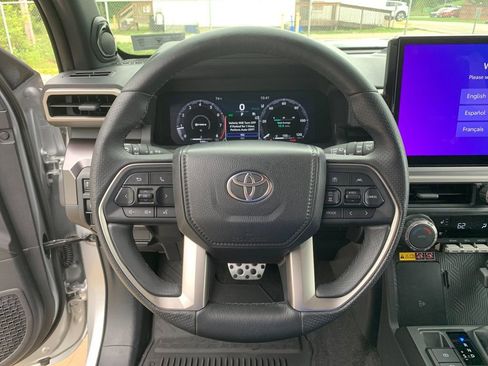Used 2025 Toyota 4Runner TRD Sport Premium AWD/4WD image 28