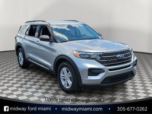 Certified 2023 Ford Explorer XLT RWD image 1