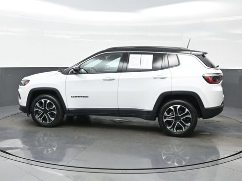 Used 2023 Jeep Compass Limited AWD/4WD image 4