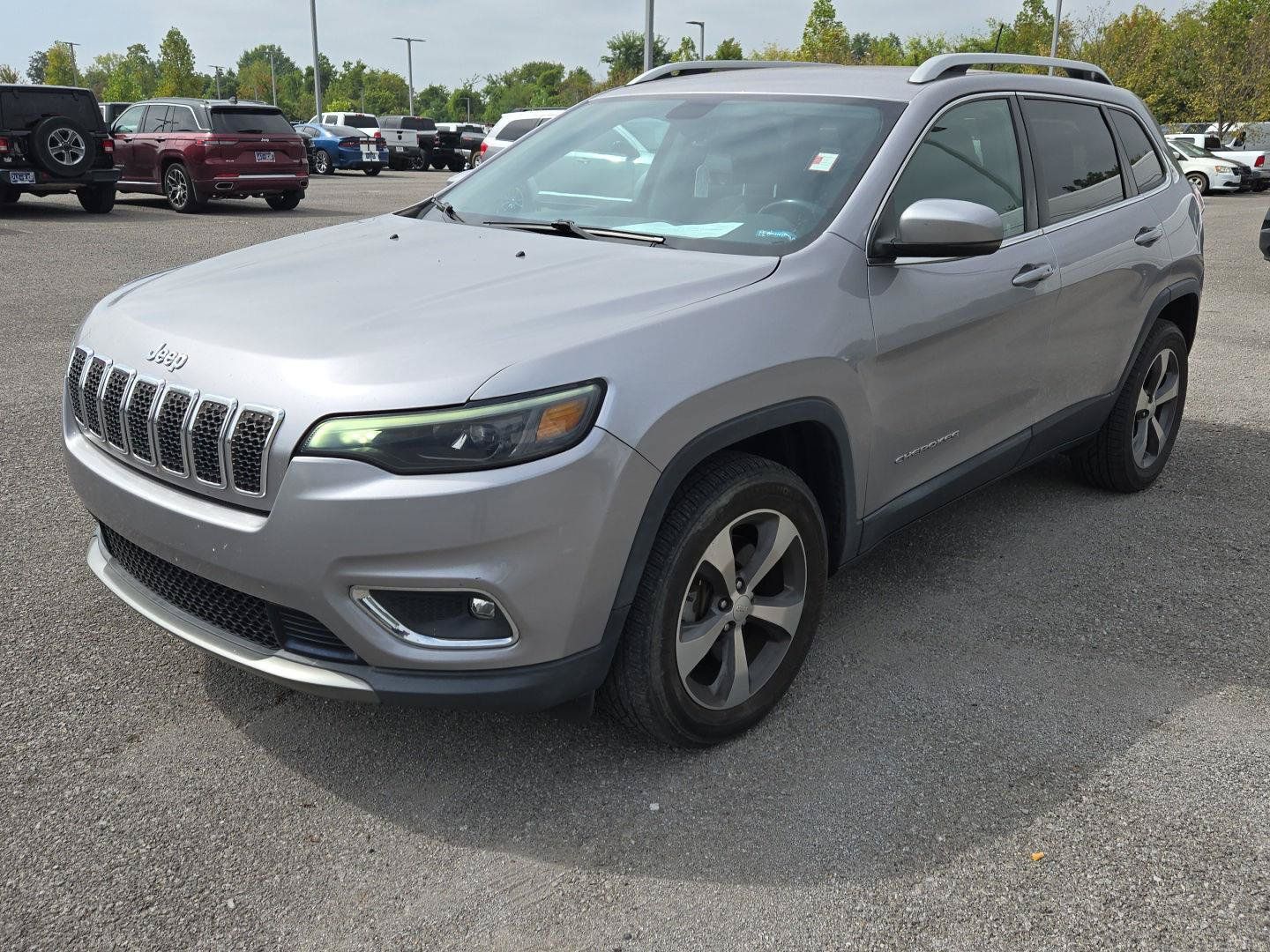 Used 2020 Jeep Cherokee Limited AWD/4WD image 3