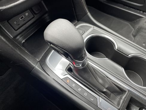 Used 2024 Chevrolet Equinox LT FWD image 14