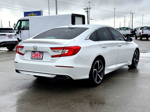 Used 2018 Honda Accord Sport image 8