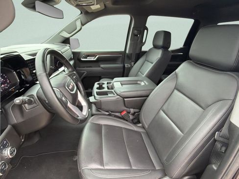 Used 2025 GMC Sierra 1500 SLT AWD/4WD image 18