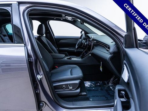 Certified 2024 Maserati Grecale GT AWD/4WD image 28